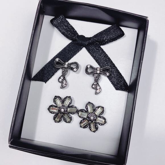 Signed Avon Rhinestone Stud Earring Set Holiday Bow and Flower Crystal Jewelry - Picture 5 of 8
